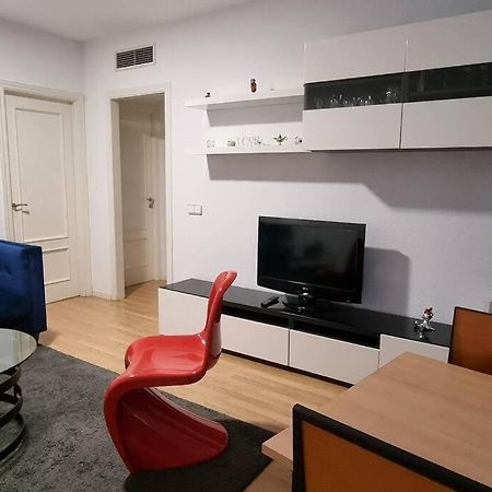 Habitacion Privada En El Centro De Madrid Bagian luar foto