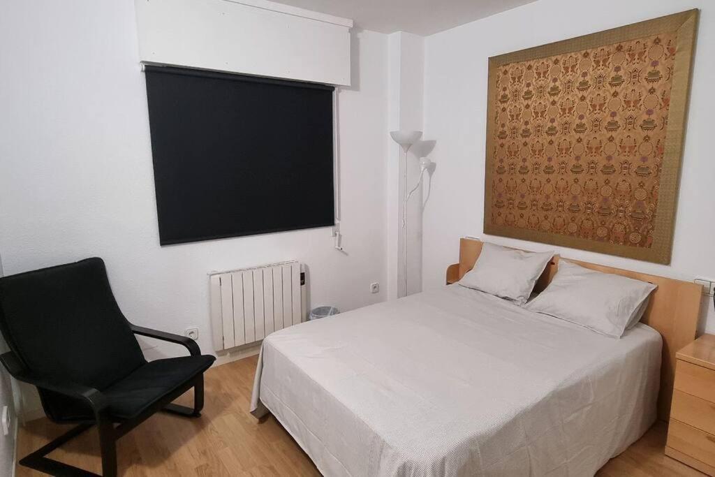 Habitacion Privada En El Centro De Madrid Bagian luar foto